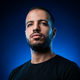 Charismatic_image5E06